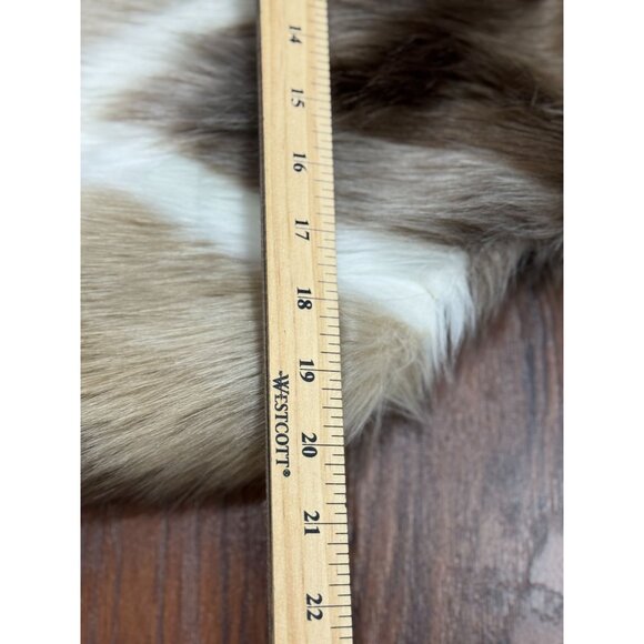 Skies Are Blue Womens M Faux Fur Chevron Vest Winter Coat Neutral Beige Brown - Picture 11 of 11